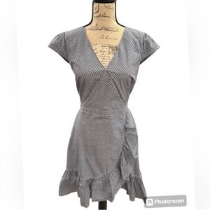 J. Crew Gingham Dress Blue and White Womens Size 6 Cap Sleeve 100% Cotton Poplin